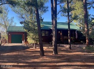 2676 Lodge Loop, Overgaard, AZ 85933