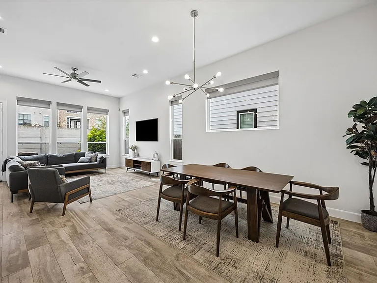 2804 Grand Fountains Dr #B — Photo 10