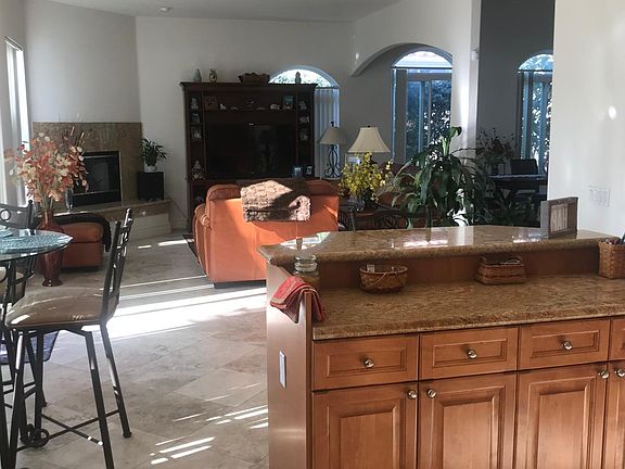 3rd image of 315 Calle De Sereno