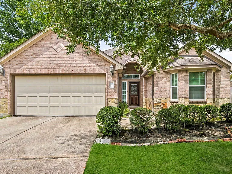 24142 Auburn Woods Ct — Photo 1