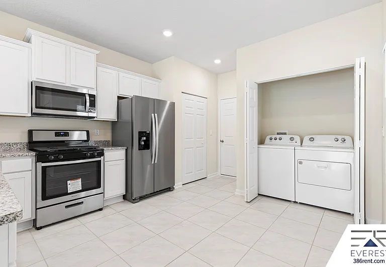 41 Temple Dr — Photo 11