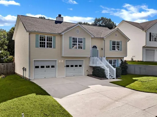 226 Ashland Creek Ct, Lawrenceville, GA 30045