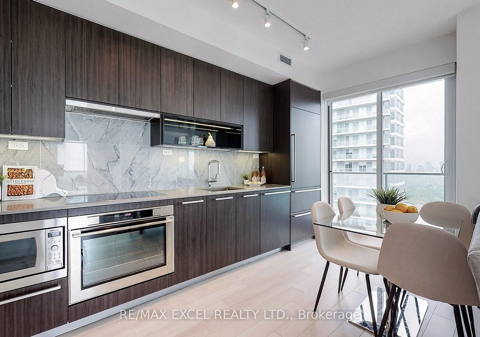 Omega on the Park Condo — Photo 1