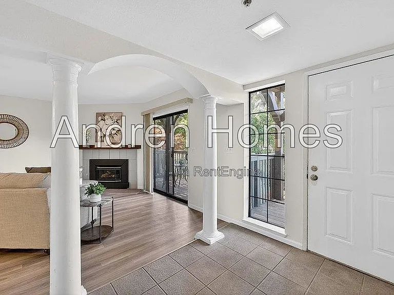 79 S Branciforte Ave — Photo 7