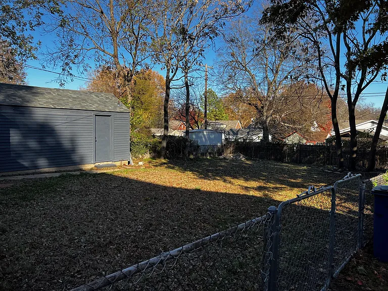 1415 S Knoxville Ave — Photo 21