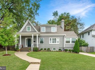 9303 Kentstone Dr, Bethesda, MD 20817