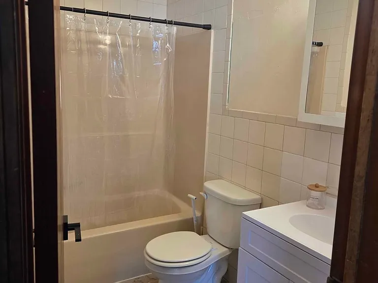 20 Narragansett Blvd — Photo 2