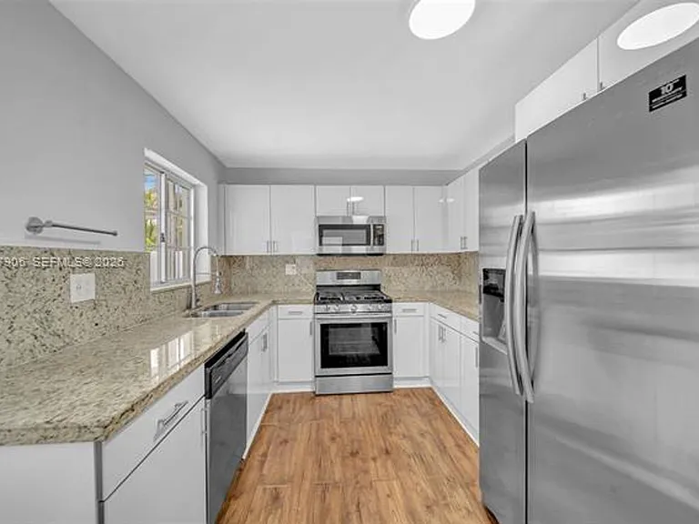 15010 NE 7th Ave — Photo 19