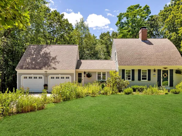 153 Ash Swamp Road, Newmarket, NH 03857