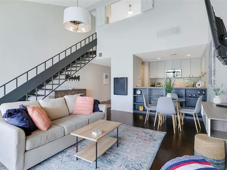 1818 S Lakeshore Blvd #32 — Photo 1