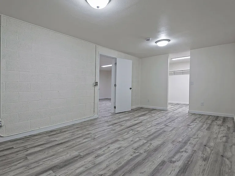 Bedroom 4 Walk In Master Closet