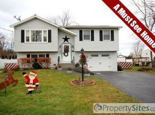 71 Kellogg Rd, Stillwater, NY 12170