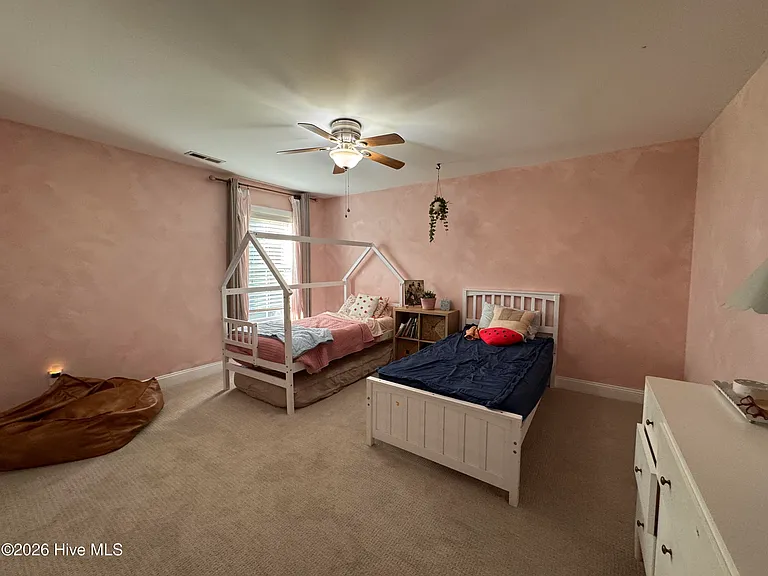 421 Wolfe Ln — Photo 17
