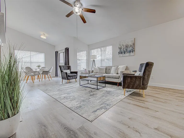 6009 Richard Carlton Blvd — Photo 7