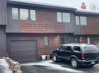 1904 Stonegate Cir #18, Anchorage, AK 99515