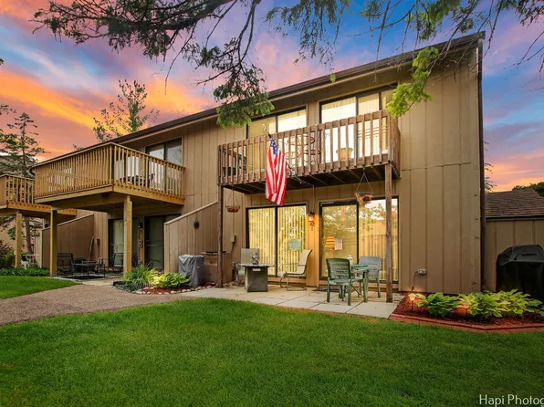 42 Nassau Colony APT 1, Fox Lake, IL 60020