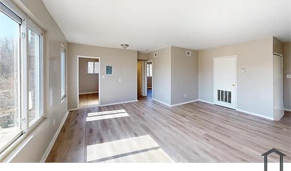 4209 Dix St NE #303 — Photo 4