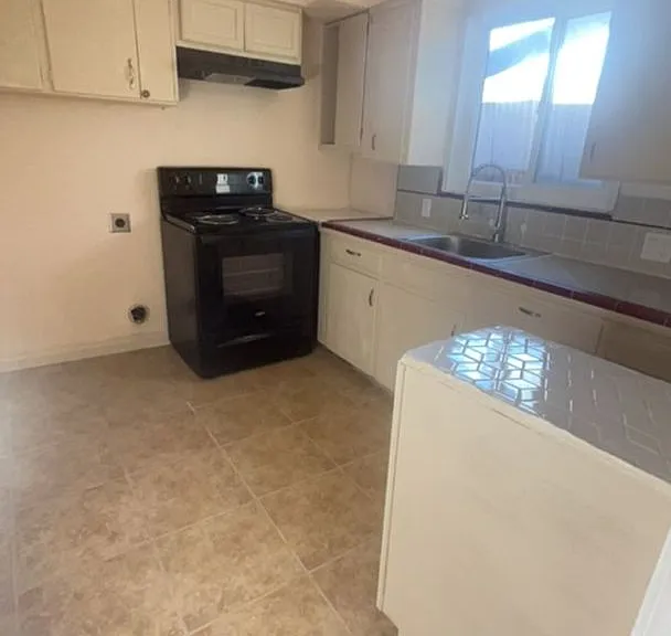 6033 Juanche Ave. — Photo 1