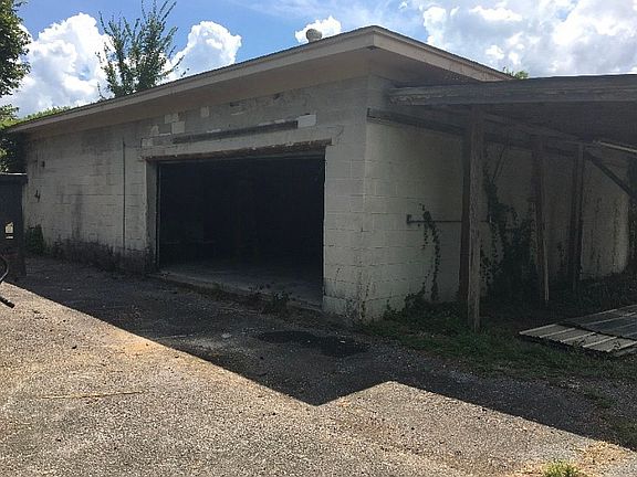 3rd image of 315 S 14th St