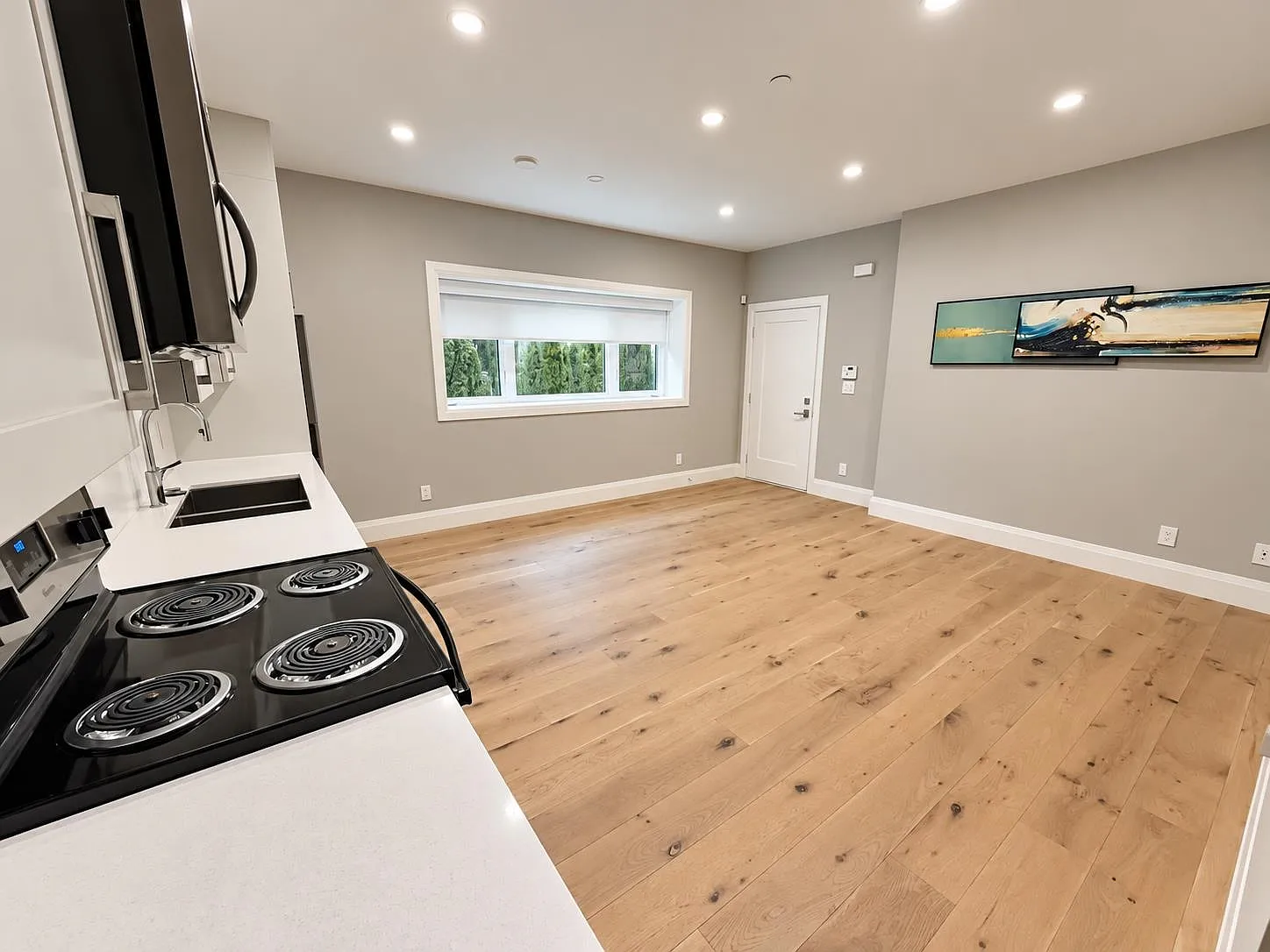 2 bed, 950 sqft, $2,800 — Photo 4