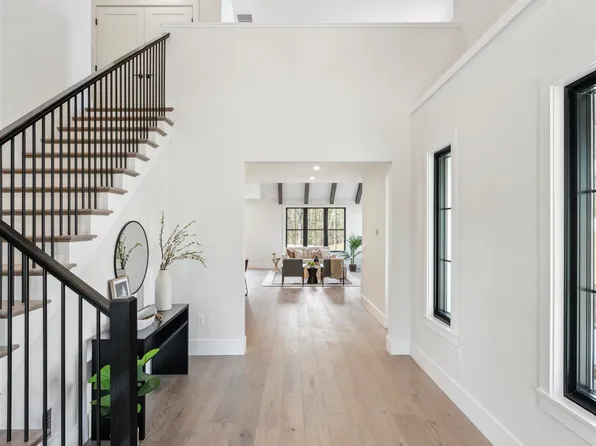 26 Trails Edge Road, Windham, NH 03087