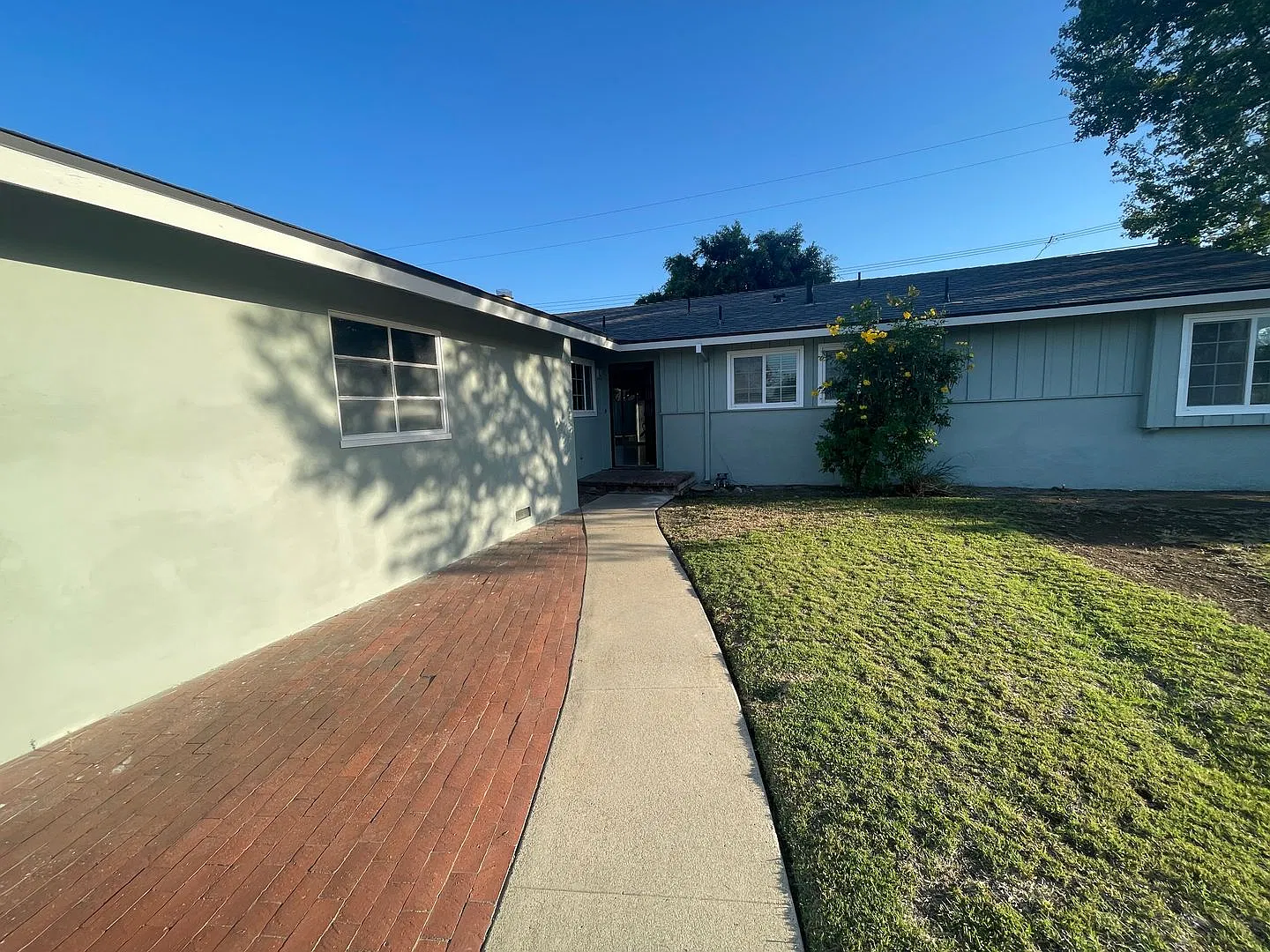 Move In Ready* Tustin Home 3bed/2bath Wonderful Front & Backyard! Cul-de-Sac Beautiful Neighborho... — Photo 2