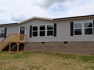 2698 W Simpson Rd, Burlington, NC 27217