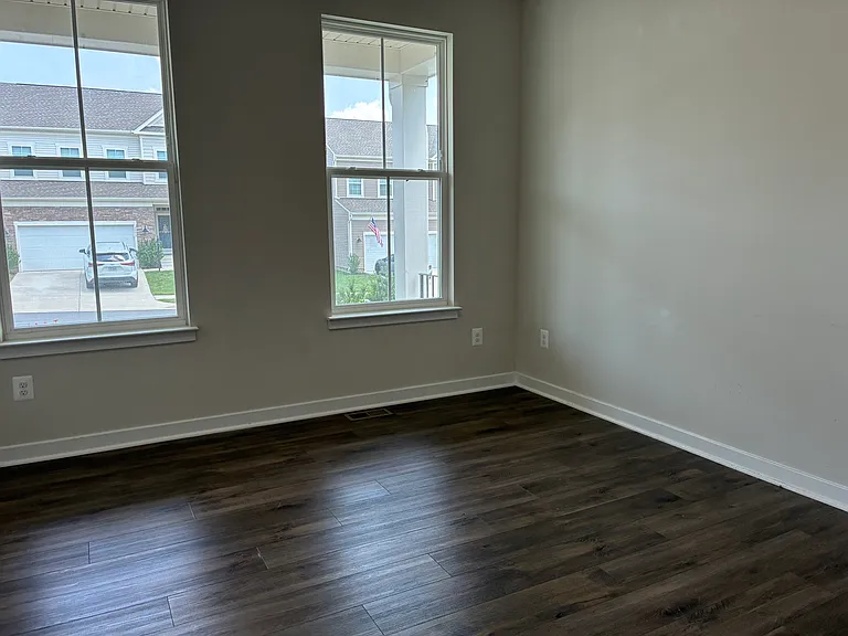 2062 Whithorn Hl — Photo 18