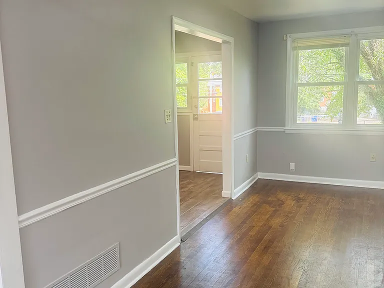 2126 Pitney Rd — Photo 3