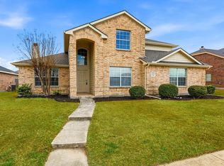 1980 Newport Dr, Lancaster, TX