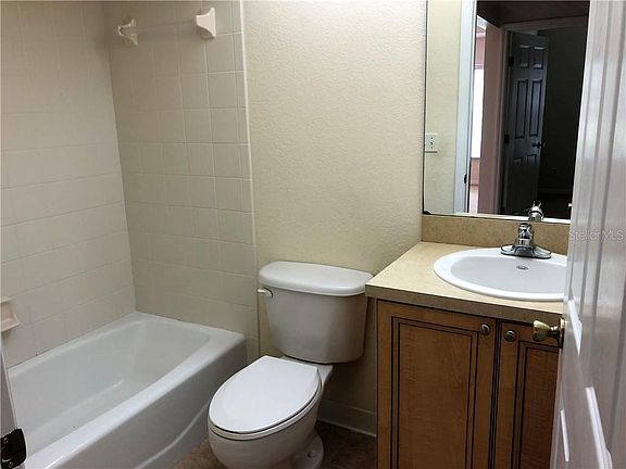 5th image of 1606 Eagle Pond Dr