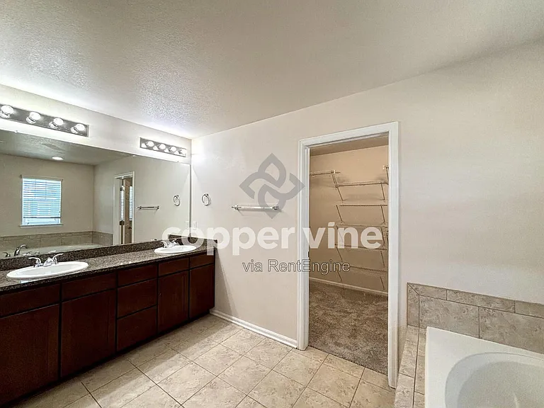 3342 E 140th Dr — Photo 14