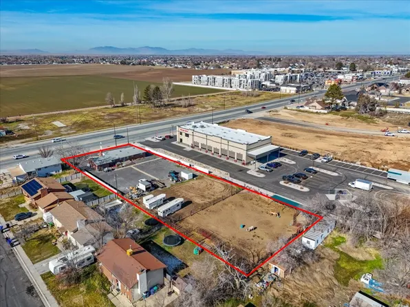 39 S 2000 W, West Pt, UT 84015