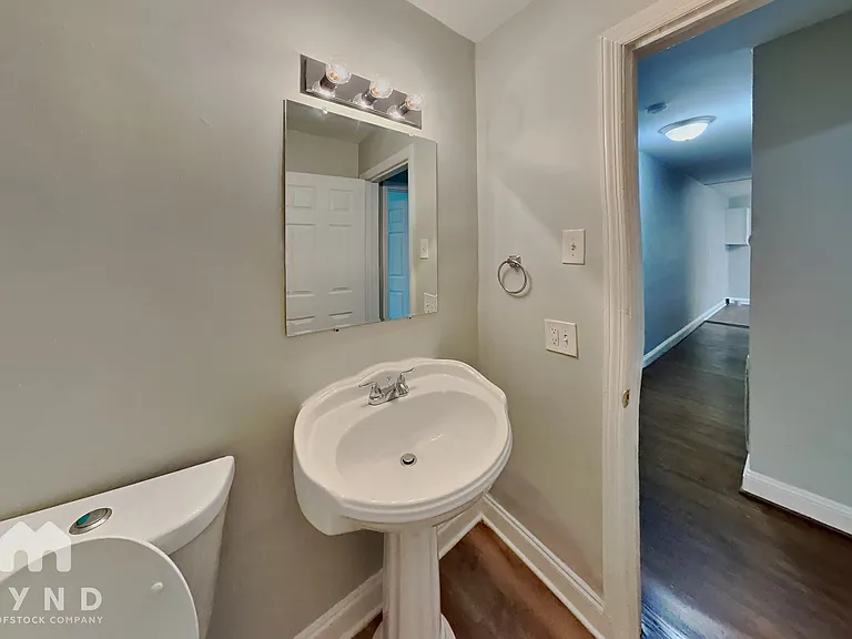 302 Jones St #302 — Photo 8