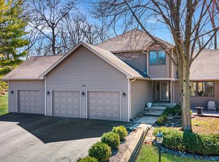 533 Morgan Dr, Williams Bay, WI