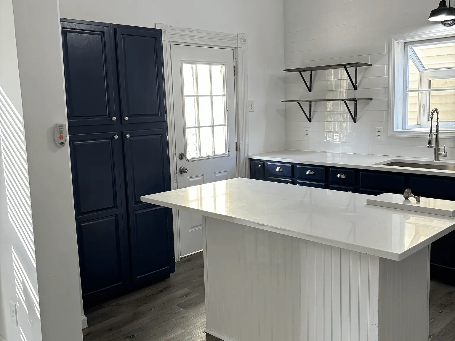 4 bed, 1750 sqft, $2,375 — Photo 1