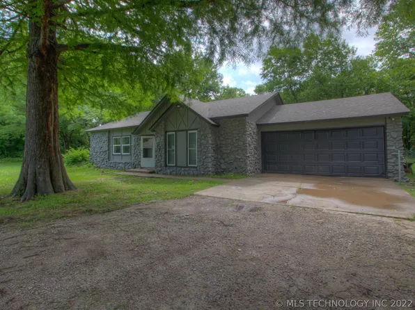 174 N 252nd Rd, Mounds, OK 74047