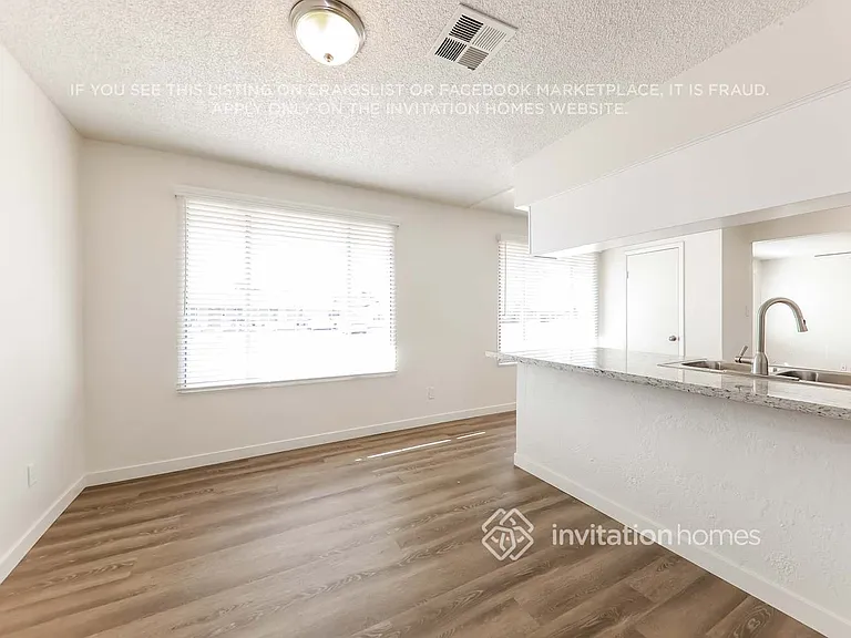 17454 N 14th Ave — Photo 5