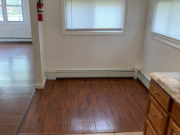 4th image of 776 Route 284 Unit 1