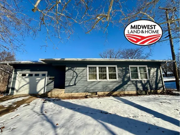 304 N 17th St, Marysville, KS 66508