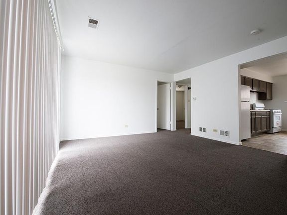 3rd image of 1633 Harbor Ave #1S