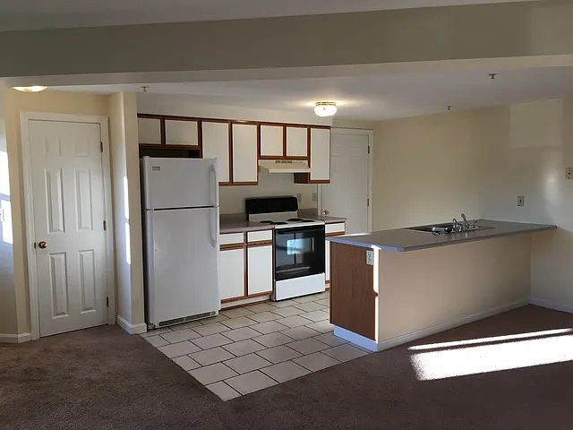 Haven Cove Condominiums — Photo 10