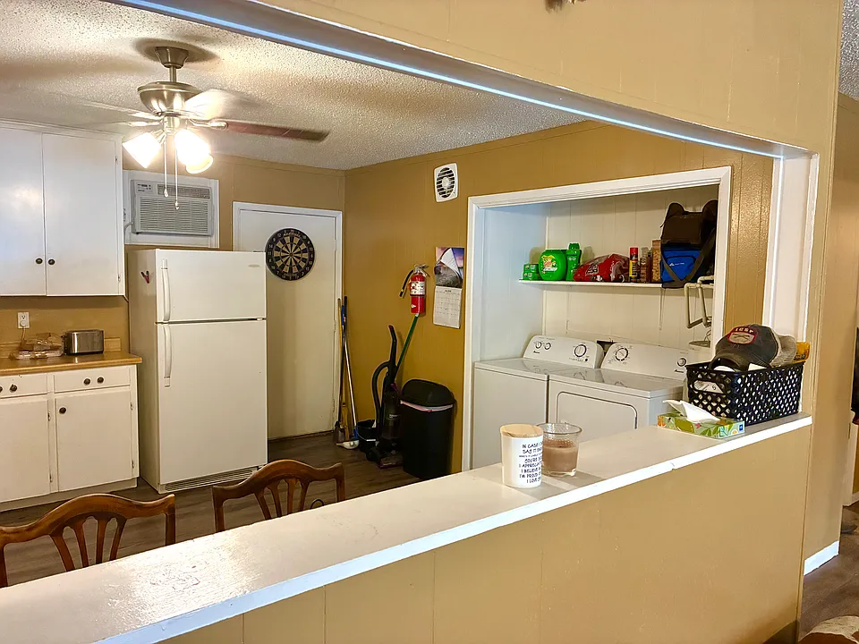 Kitchen Pass Thru