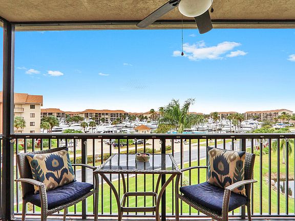 3rd image of 901 Seafarer Circle #403