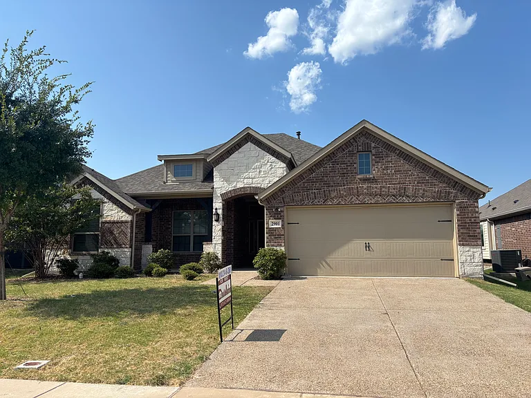 2901 Pronghorn Dr — Photo 1