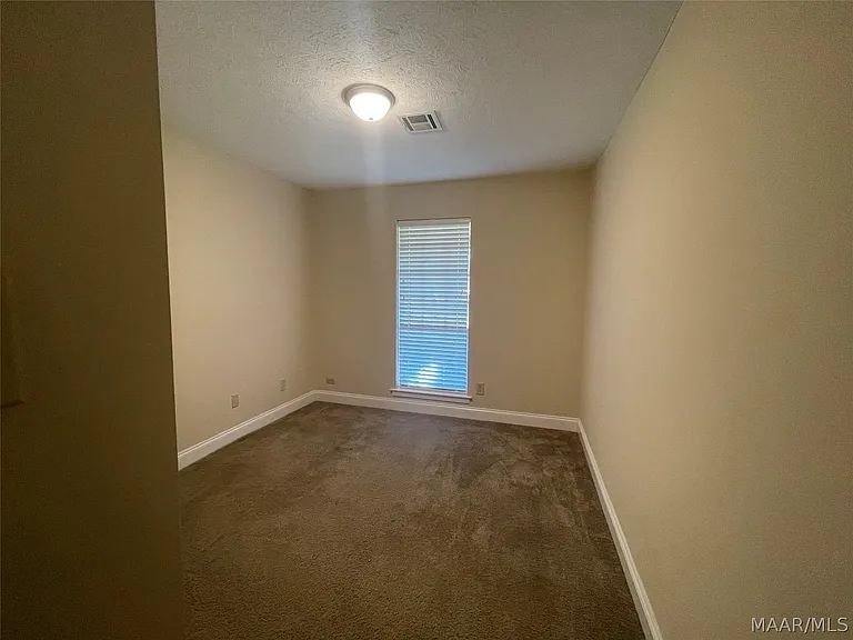 407 Stroll Dr — Photo 2