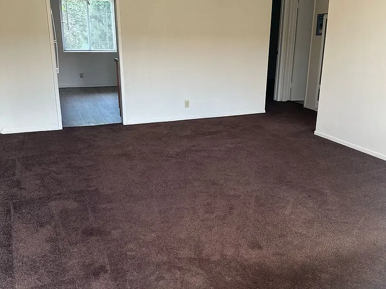 Ponderosa Apartments — Photo 18