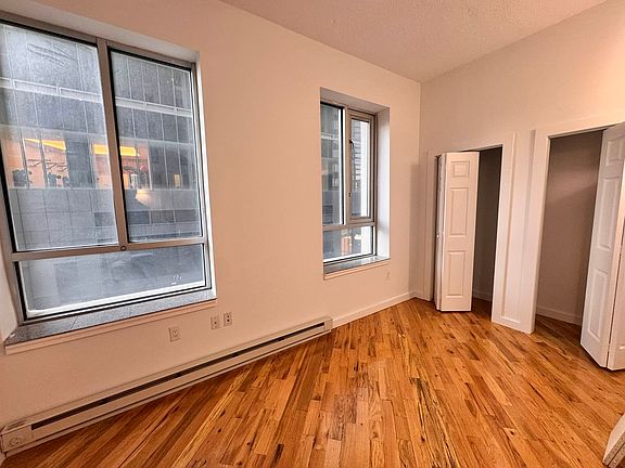 3rd image of 29-28 41st Ave #203