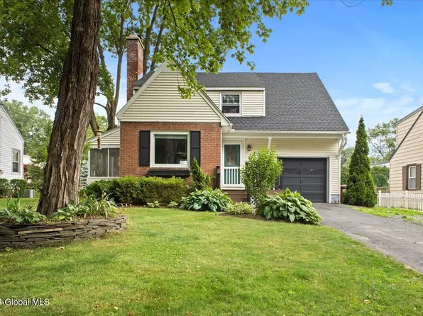 7 Bender Lane, Delmar, NY 12054