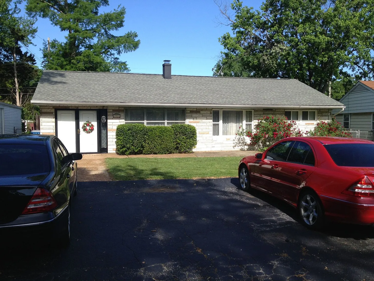 2821 Westlawn St photo 1